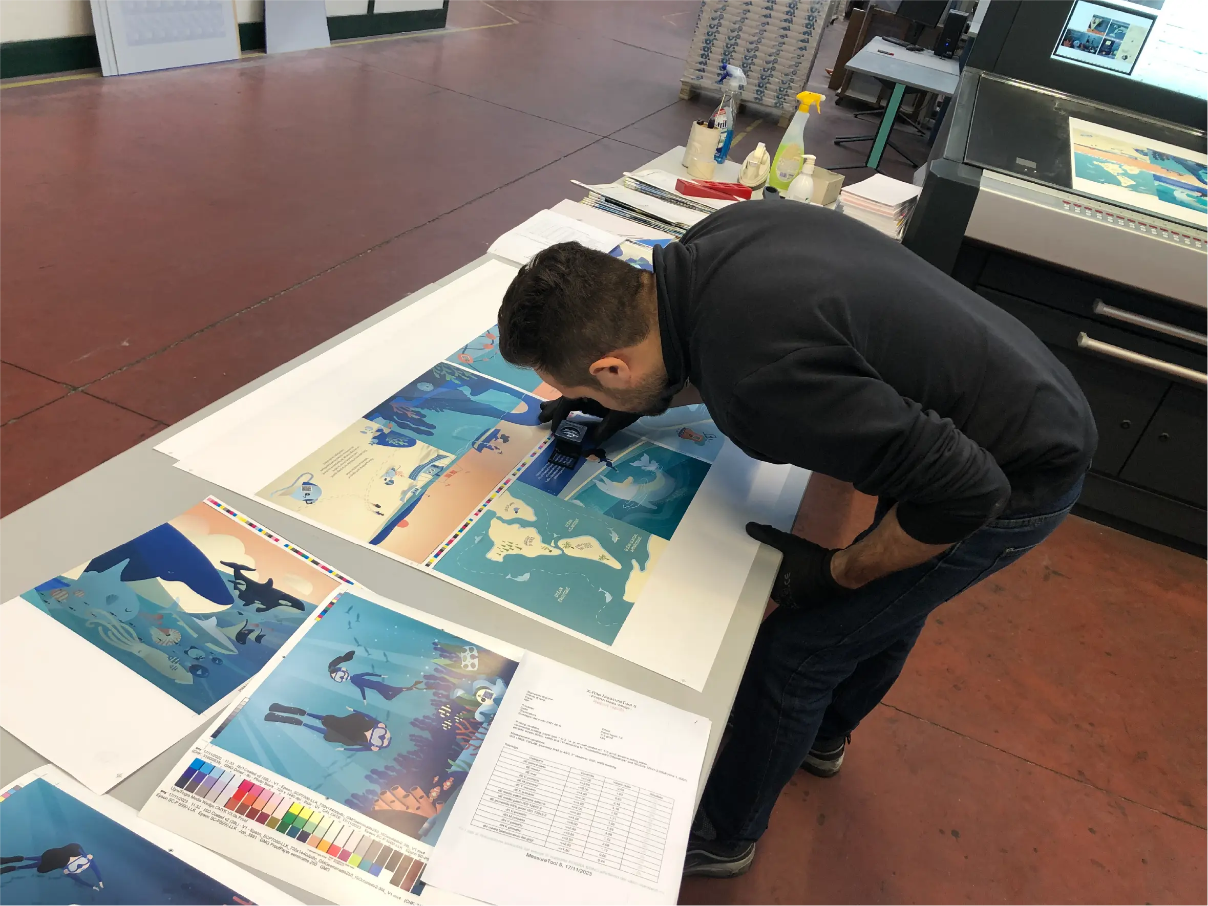 voyage-au-dela-des-mers-livre-musical-jeunesse-ecologie-victoria-hally-illustration Ludimuse branding